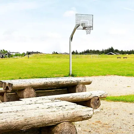 4 Star In Semesterbostad *